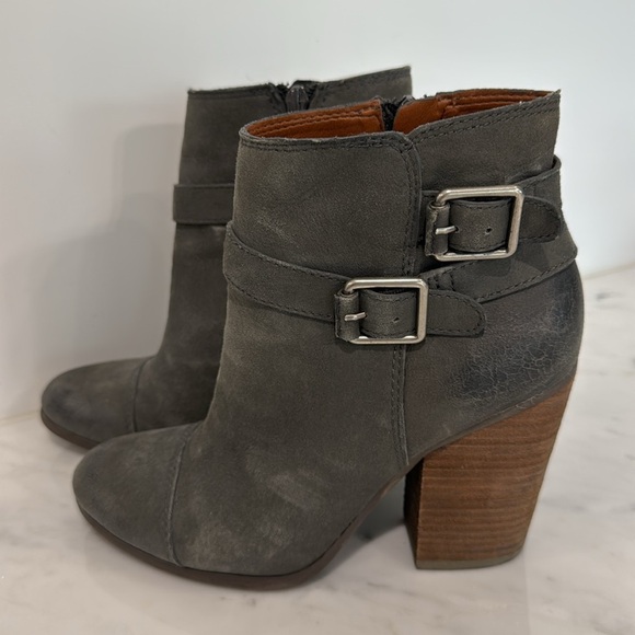Lucky Brand Heeled Boots - Picture 3 of 12